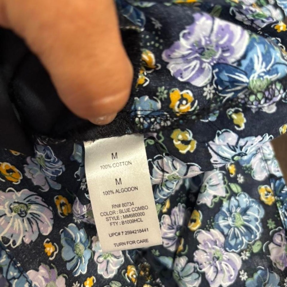 'Miley Cyrus navy floral romper with tie detail. Size M - Picture 7 of 7